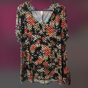 LuLaRoe Irma 2XL High Lo Short Sleeve Patterned Shirt Blouse